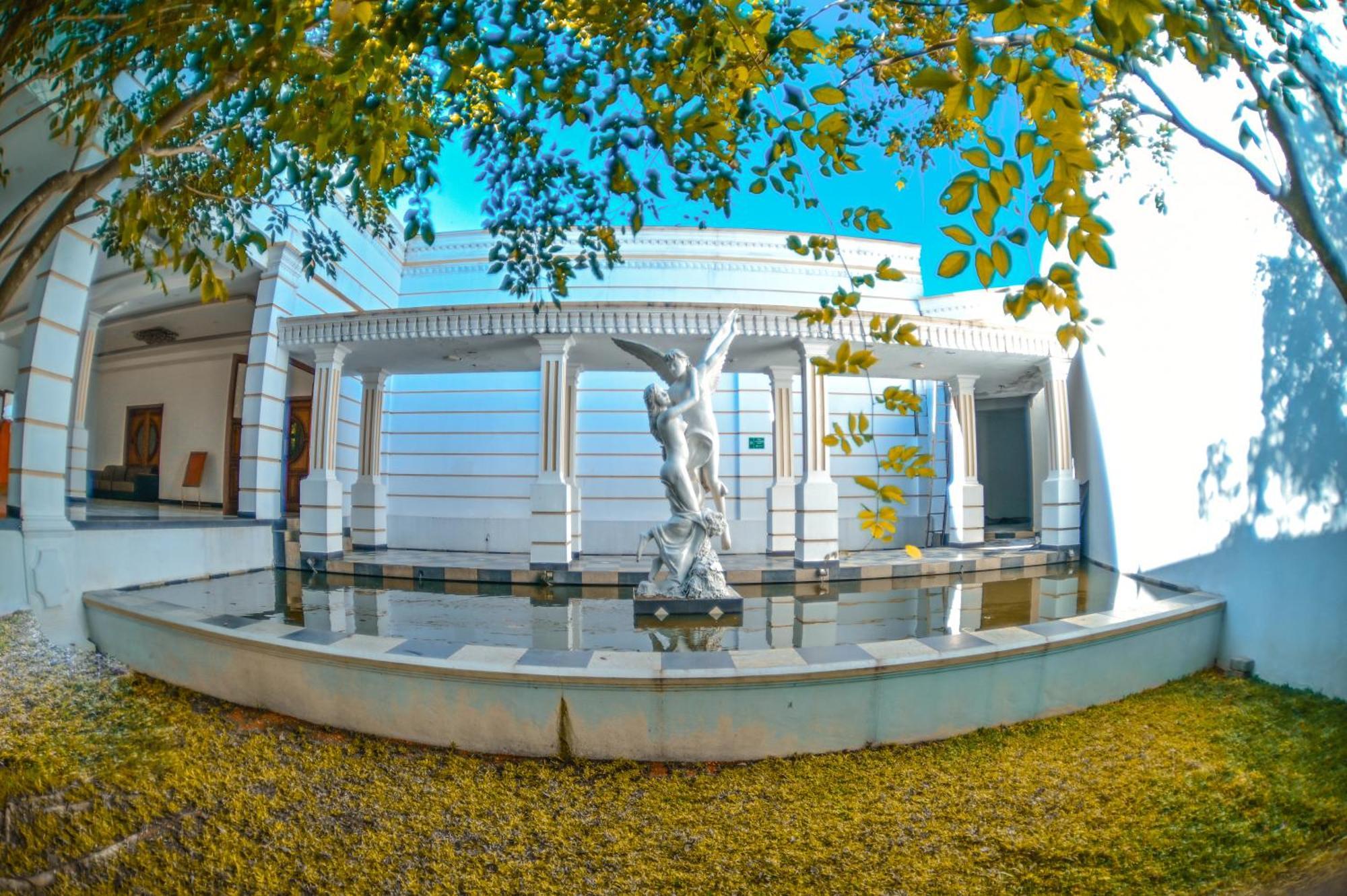 Hotel Golden Ray, Dambulla Eksteriør billede