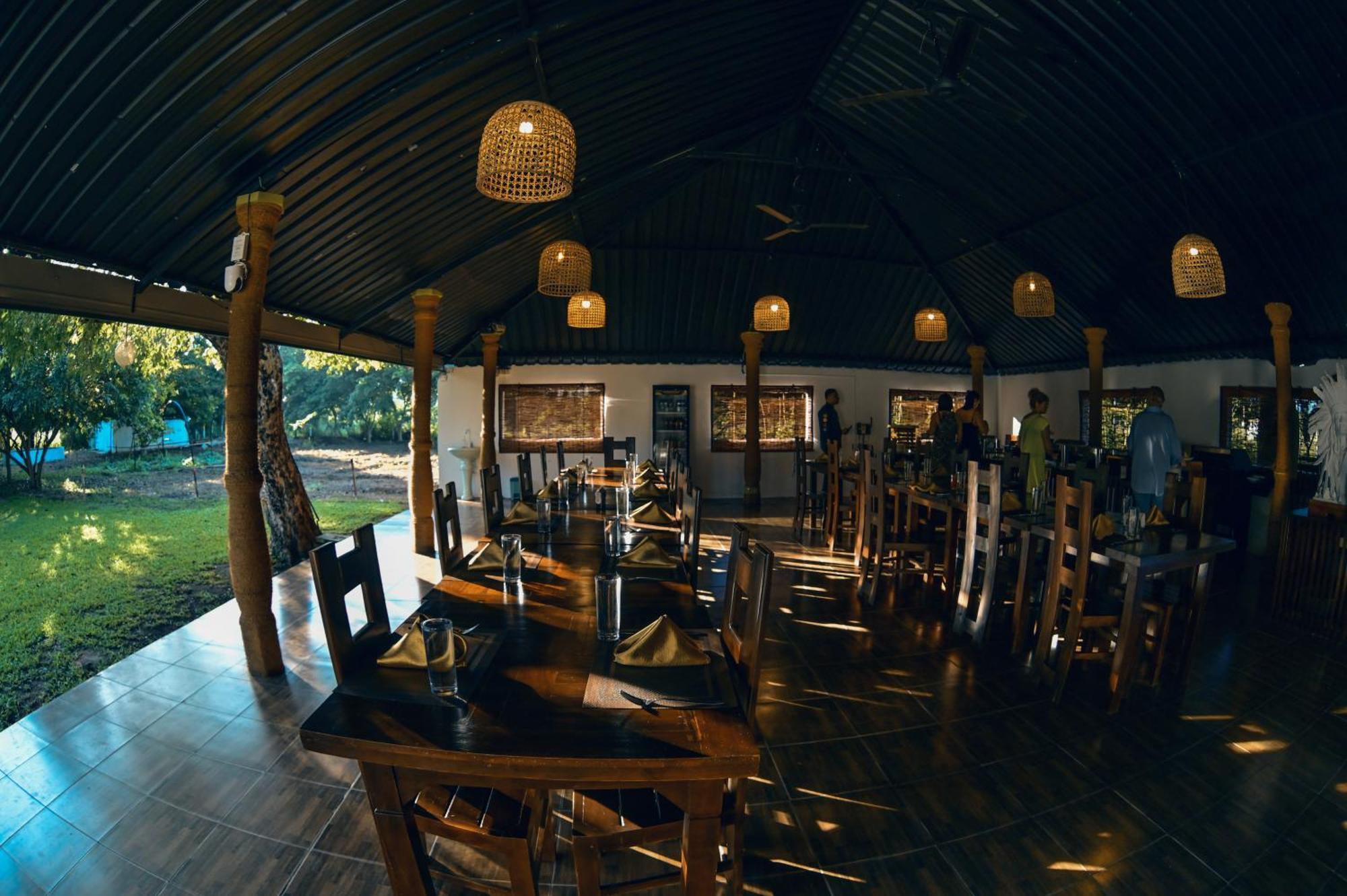 Hotel Golden Ray, Dambulla Eksteriør billede