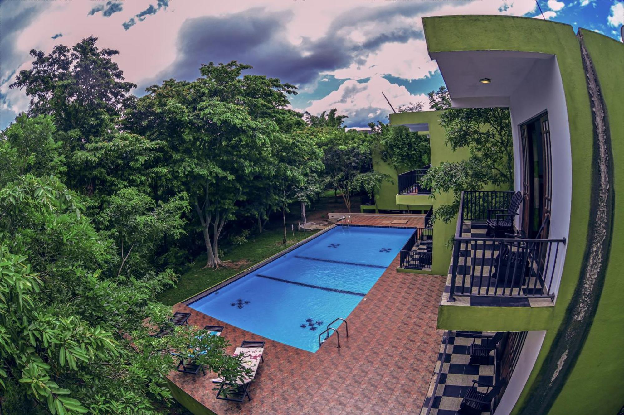 Hotel Golden Ray, Dambulla Eksteriør billede